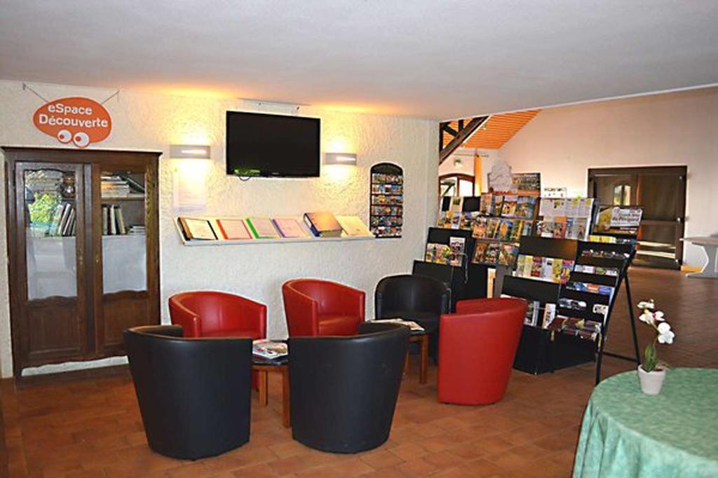 Hotel Vvf Perigord Sorges-En-Perigord Exterior foto
