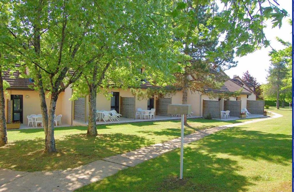 Hotel Vvf Perigord Sorges-En-Perigord Exterior foto